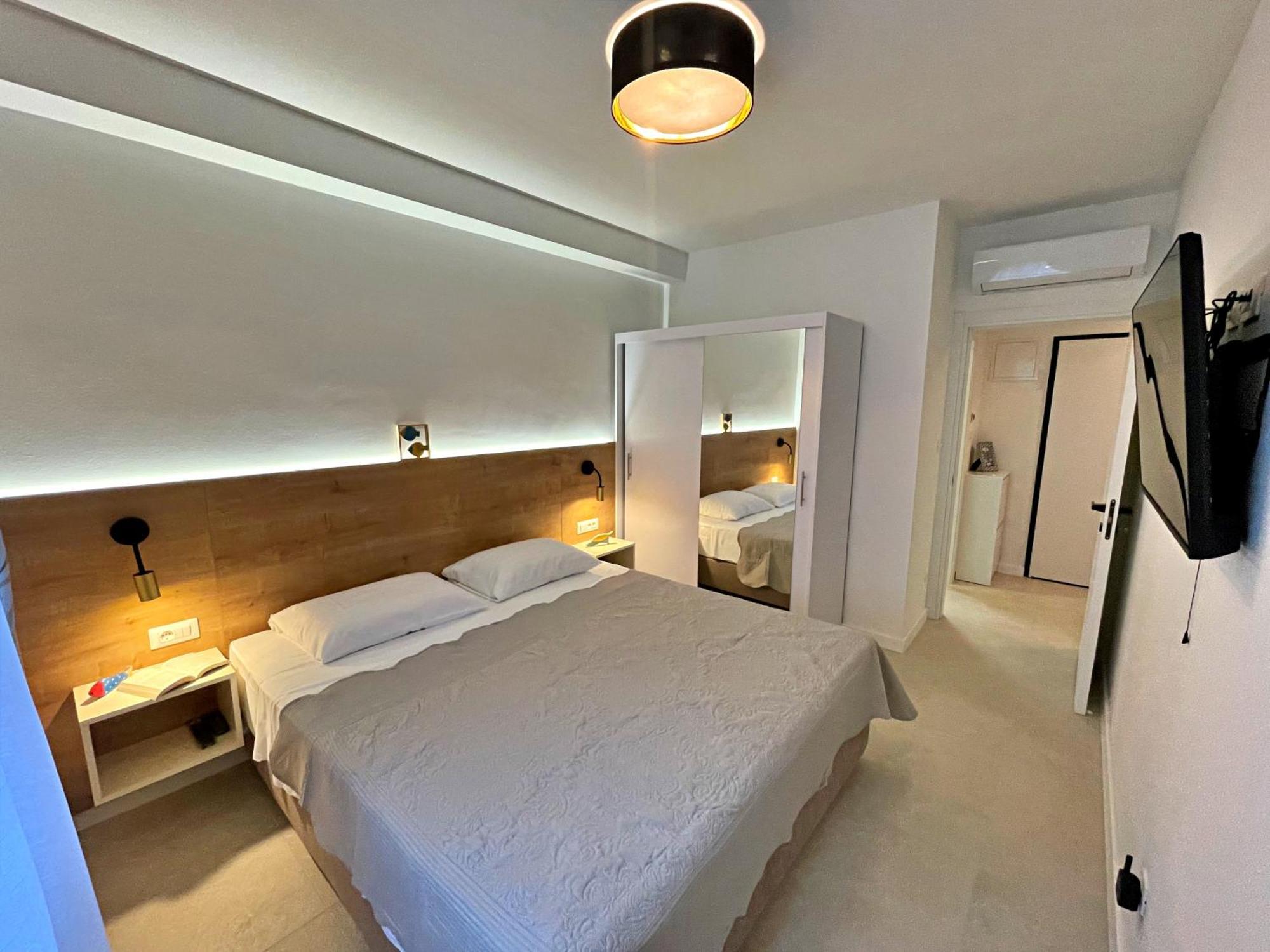 Villas Punta Silo - Luxury Apartments With Pool Exteriör bild