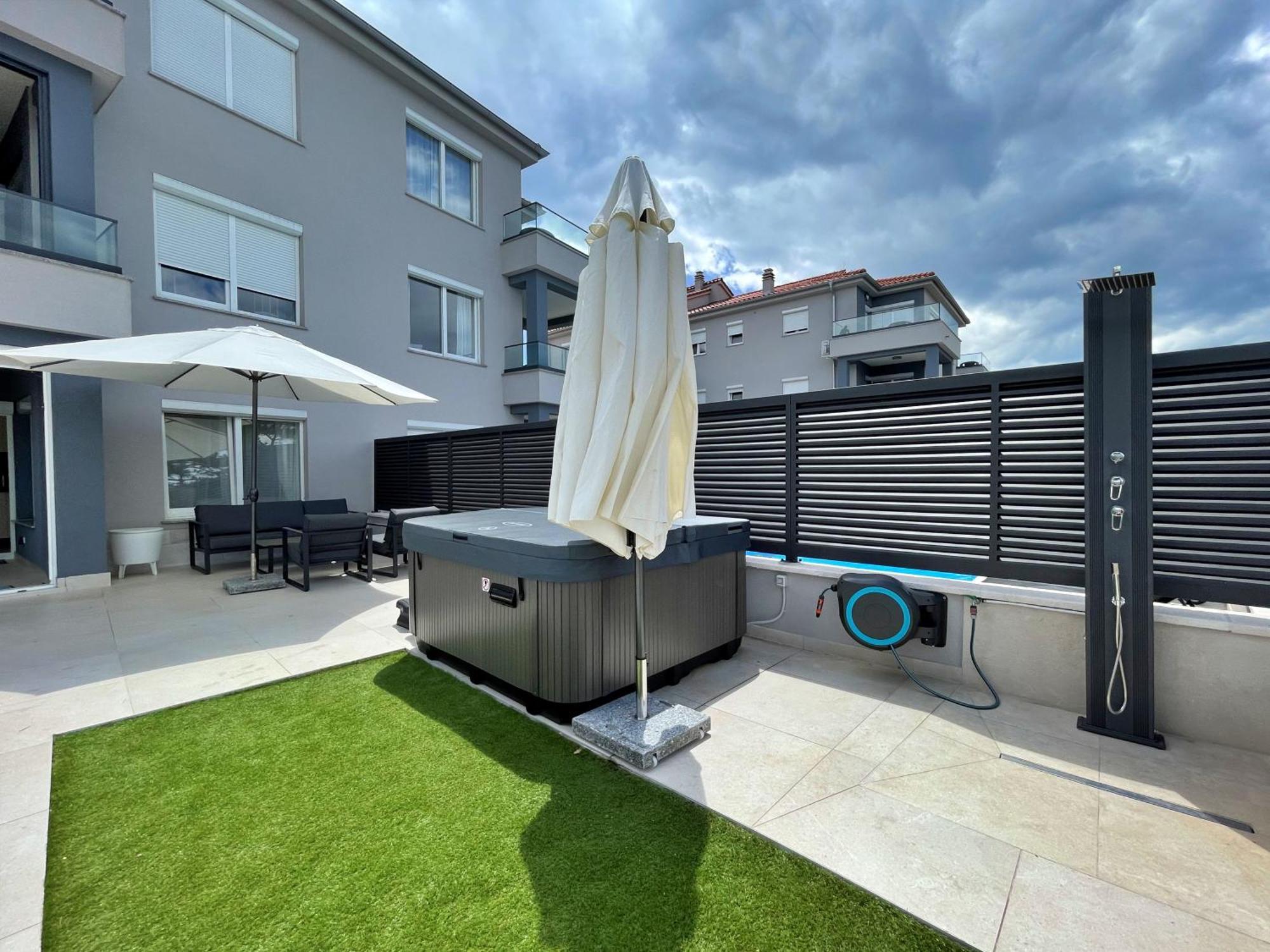 Villas Punta Silo - Luxury Apartments With Pool Exteriör bild